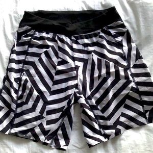 Luluemon men’s SeaWheeze shorts